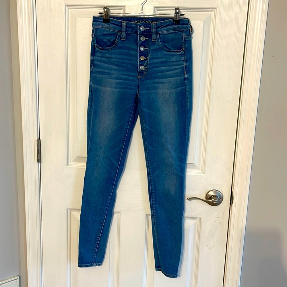 AEO Super Hi Rise Jegging in Next Level Stretch Button Fly Sz 6 Regular